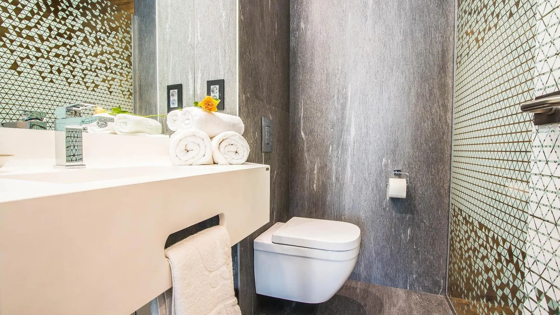 **** Hotel Central Carol Aparthotel 2 Bucharest Romania