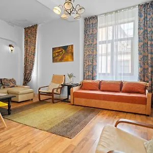 Golden Residences - & Penthouse In Old Town Bucureşti