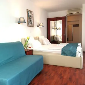 Hotel Atrium Center