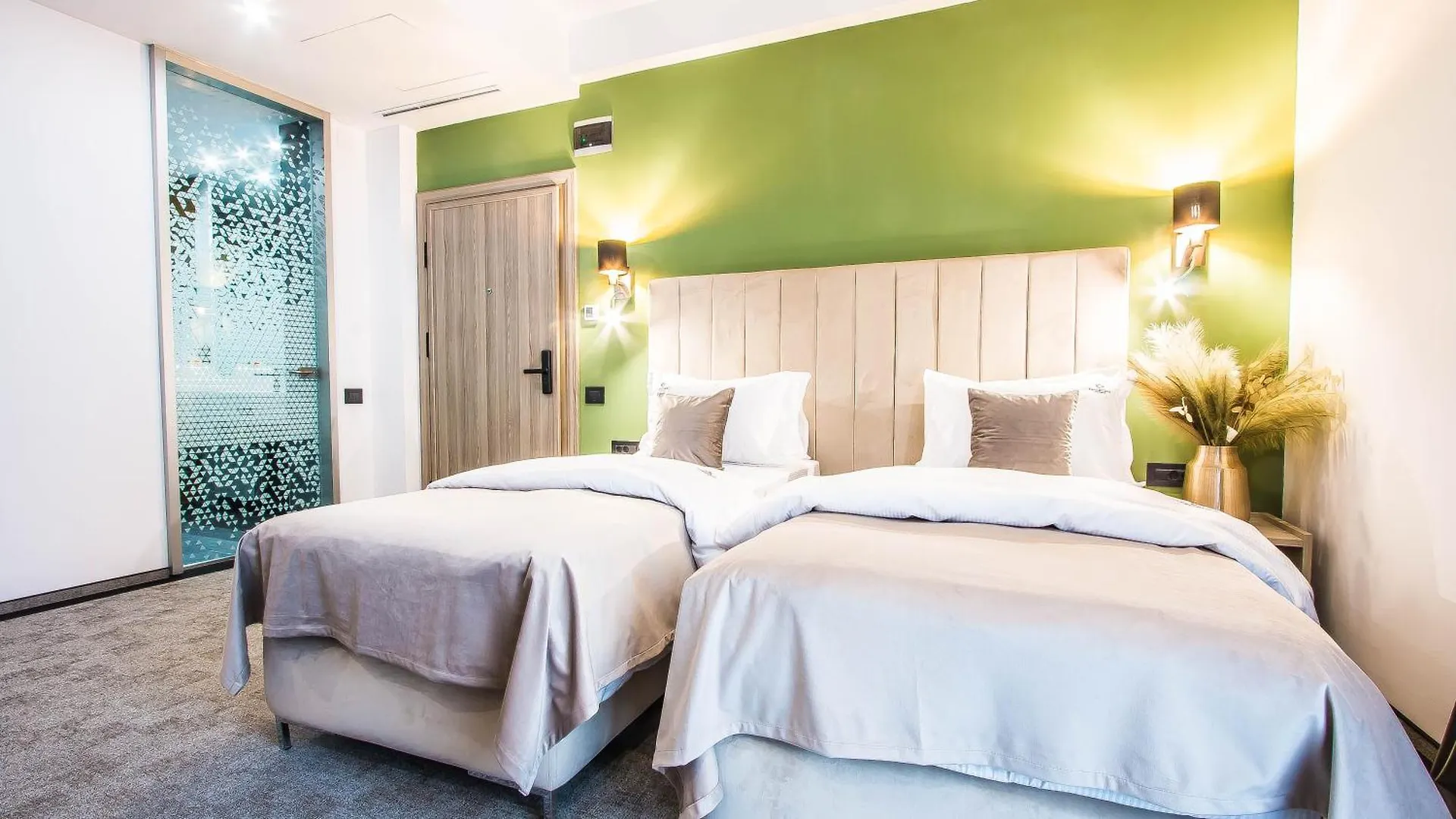 Central Carol Aparthotel 2 布加勒斯特 酒店